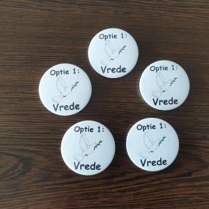 5 buttons voor de vrede