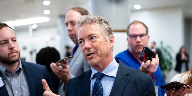 Amerikaanse-senator-Rand-Paul-richt-pijlen-op-Nederlandse-viroloog-Vincent-Munster