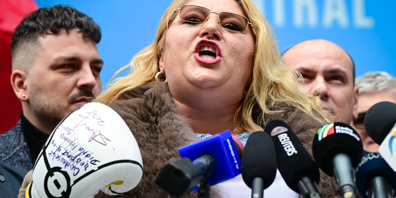 Roemenië-sluit-tweede-‘populistische’-presidentskandidaat-uit-van-verkiezingen