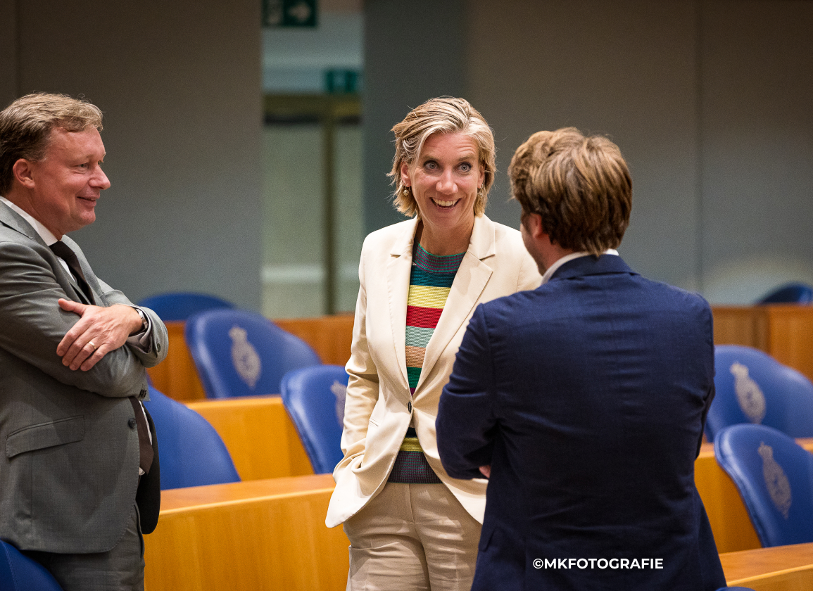 wetsvoorstel-geeft-burgemeesters-macht-over-sociale-media