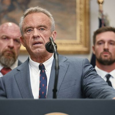 Robert Kennedy opent aanval op mRNA-vaccins