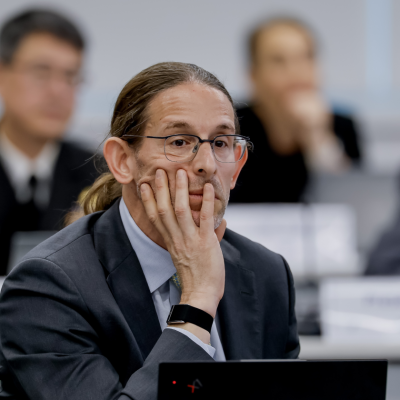 Amerikanen krijgen schokkend nieuws over coronavaccins van hun eigen overheid