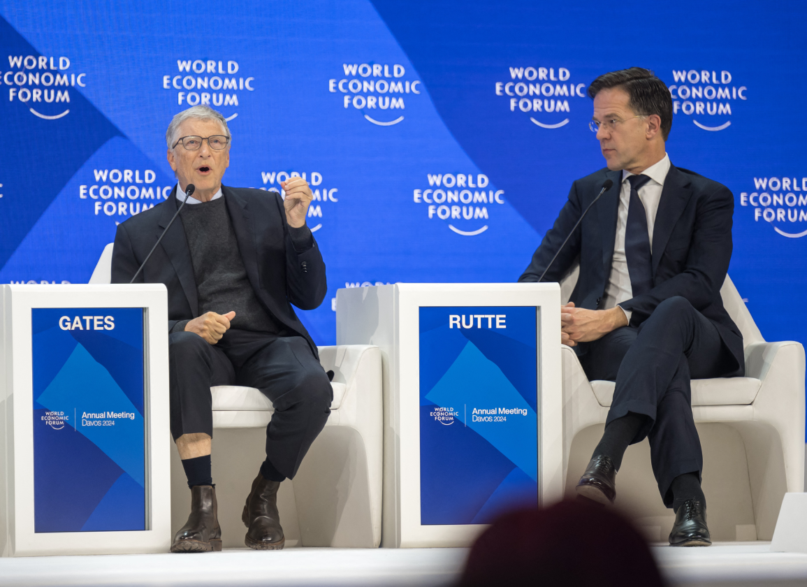 coronavaccins-niet-te-onderscheiden-van-biowapens