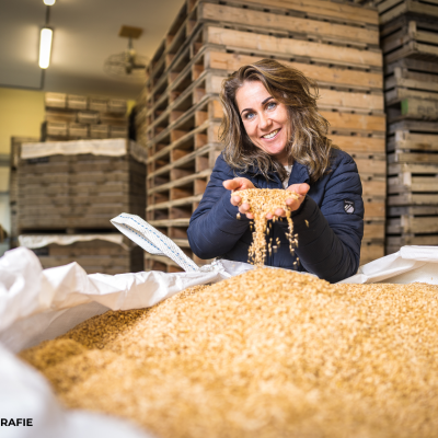 Naakte haver verovert het bord